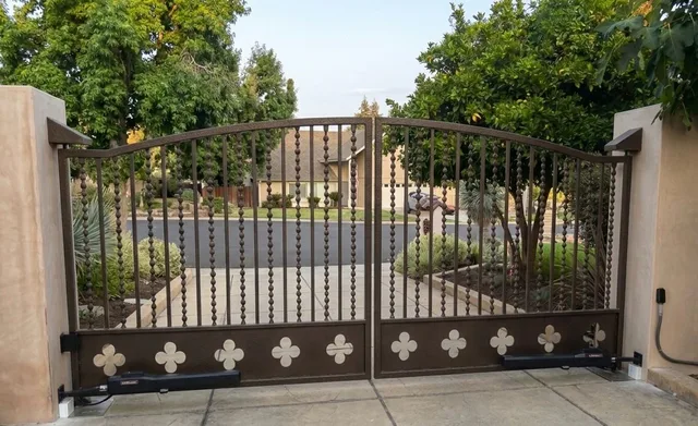 Gate installation and service in Bakersfield